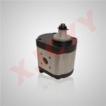 01174517,01176003,02333052,0126259,04332449, 02239044b,04345368,02308341,04345674, G144940012010,0510515316,0510515333,0510515328 Pam Hidraulik untuk Deutz